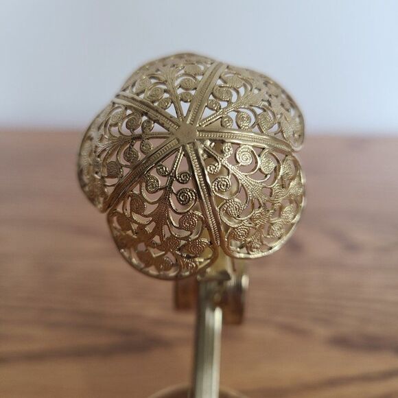 Vintage Stained Glass Table Top Old Fashioned Victorian Woman Figurine Glass Art - Picture 6 of 14